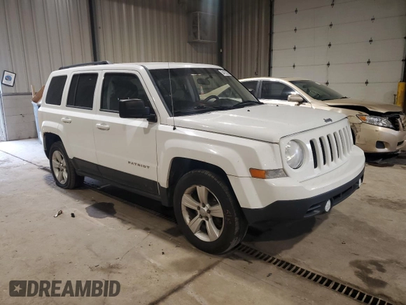 2014 Jeep Patriot Sport z VIN 1C4NJRBB5ED625497, wystawiony jako Copart lot #54192355 z przebiegiem 119 435 mil mil oraz Szkoda całkowita • Salvage title. Historia ofert i sprzedaży dostępna na DreamBid. Obrazek 4.