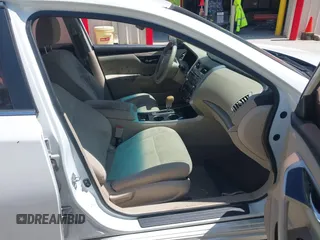 2014 Nissan Altima SL with VIN 1N4AL3AP8EN337461, listed as a IAAI auction lot 42028258 with 295,624 mi miles and . Bid and sale history available at DreamBid. Image 5.