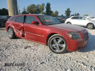 2005 Dodge Magnum RT with VIN 2D8GV582X5H618403, listed as a Copart auction lot 71527064 with 114,414 mi miles and Clean Title. Bid and sale history available at carsss.com. Image 4.