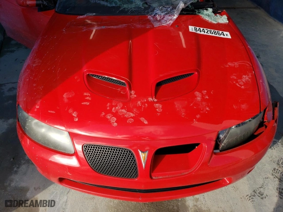 2005 Pontiac GTO with VIN 6G2VX12U95L425995, listed as a Copart auction lot 84426864 with 81,840 mi miles and Salvage Title. Bid and sale history available at carsss.com. Image 11.