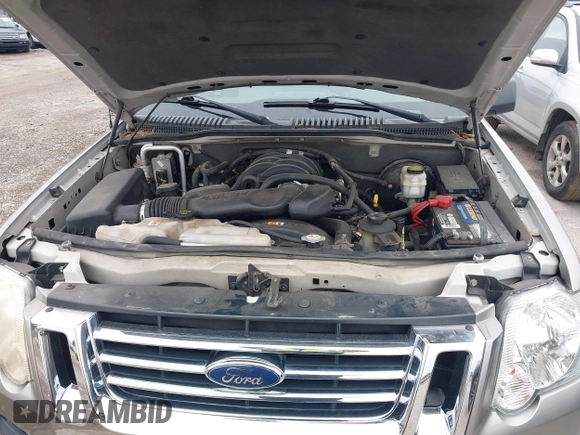 2008 Ford Explorer Sport Trac XLT z VIN 1FMEU51888UA37406, wystawiony jako IAAI lot #42315860 z przebiegiem 151 286 mil mil oraz . Historia ofert i sprzedaży dostępna na DreamBid. Obrazek 10.