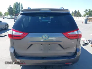 2016 Toyota Sienna LE AAS z VIN 5TDKK3DC3GS759709, wystawiony jako IAAI lot #42374590 z przebiegiem 78 300 mil mil oraz . Historia ofert i sprzedaży dostępna na DreamBid. Obrazek 17.