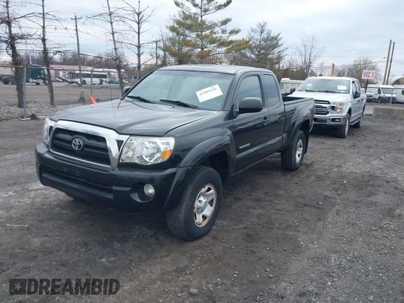 2006 Toyota Tacoma PreRunner z VIN 5TETU62N76Z314606, wystawiony jako IAAI lot #41909636 z przebiegiem 119 769 mil mil oraz . Historia ofert i sprzedaży dostępna na DreamBid. Obrazek 17.