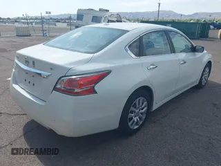 2015 Nissan Altima 2.5 S with VIN 1N4AL3APXFN333090, listed as a IAAI auction lot 41940837 with 173,319 mi miles. Bid and sale history available at carsss.com. Image 4.