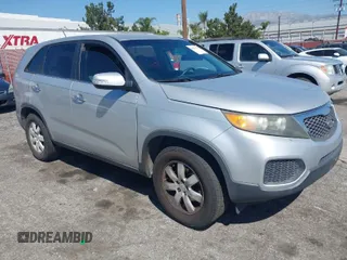 2011 Kia Sorento LX with VIN 5XYKT3A12BG031790, listed as a IAAI auction lot 42019848 with 170,413 mi miles. Bid and sale history available at carsss.com. Image 1.