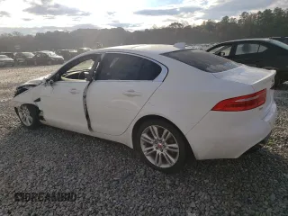 2019 Jaguar XE 25t z VIN SAJAR4FX6KCP52410, wystawiony jako Copart lot #82199484 z przebiegiem 89 027 mil mil oraz Szkoda całkowita • Salvage title. Historia ofert i sprzedaży dostępna na DreamBid. Obrazek 2.