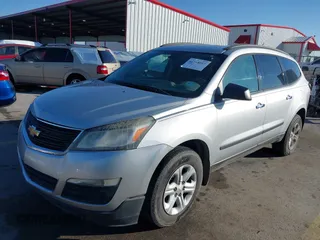 2013 Chevrolet Traverse LS with VIN 1GNKRFED2DJ130429, listed as a IAAI auction lot 41568017 with 213,210 mi miles. Bid and sale history available at carsss.com. Image 2.