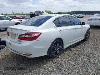 2017 Honda Accord Sport SE z VIN 1HGCR2F13HA055127, wystawiony jako IAAI lot #41889700 z przebiegiem 97 519 mil mil oraz . Historia ofert i sprzedaży dostępna na DreamBid. Obrazek 4.
