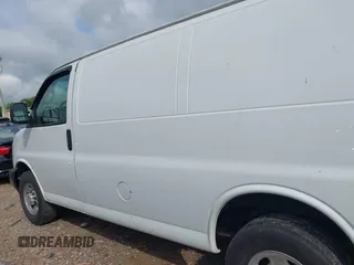 2019 Chevrolet Express Cargo with VIN 1GCWGAFG7K1372805, listed as a IAAI auction lot 42428224 with 23,949 mi miles and . Bid and sale history available at DreamBid. Image 14.