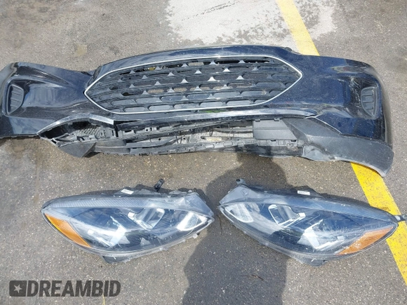 2021 Ford Escape SE with VIN 1FMCU0G62MUA12575, listed as a IAAI auction lot 42293939 with 96,359 mi miles and . Bid and sale history available at DreamBid. Image 12.