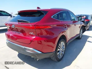 2022 Toyota Venza LE with VIN JTEAAAAH1NJ106479, listed as a IAAI auction lot 41764101 with 31,848 mi miles. Bid and sale history available at carsss.com. Image 4.