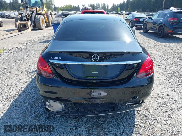 2019 Mercedes-Benz C 300 z VIN 55SWF8DB9KU291393, wystawiony jako IAAI lot #42105875 z przebiegiem 38 853 mil mil oraz . Historia ofert i sprzedaży dostępna na DreamBid. Obrazek 16.