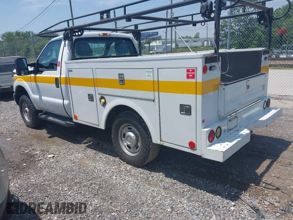 2015 Ford F-250 with VIN 1FDDF2B66FEA34884, listed as a IAAI auction lot 42434311 with 131,644 mi miles and . Bid and sale history available at DreamBid. Image 3.