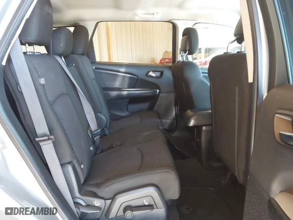 2019 Dodge Journey SE Value Pkg with VIN 3C4PDCAB0KT865612, listed as a IAAI auction lot 41688300 with 82,936 mi miles. Bid and sale history available at carsss.com. Image 8.