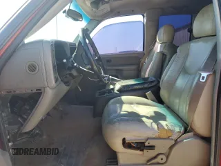 1999 GMC New Sierra 1500 SLE with VIN 1GTEK19T7XE502407, listed as a Copart auction lot 48602375 with 215,953 mi miles and Salvage Title. Bid and sale history available at carsss.com. Image 7.