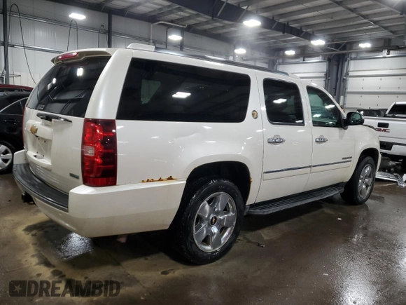 2010 Chevrolet Suburban LTZ with VIN 1GNUKKE33AR291270, listed as a Copart auction lot 86120904 with 239,255 mi miles and Salvage Title. Bid and sale history available at carsss.com. Image 3.