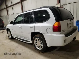 2007 GMC Envoy Denali with VIN 1GKET63M672302913, listed as a Copart auction lot 45098115 with 137,810 mi miles and Salvage Title. Bid and sale history available at carsss.com. Image 2.