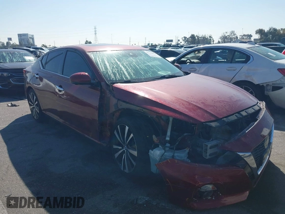2019 Nissan Altima 2.5 Platinum with VIN 1N4BL4FV9KC100888, listed as a IAAI auction lot 41742079 with 88,212 mi miles. Bid and sale history available at carsss.com. Image 13.