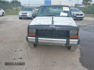 1995 Jeep Cherokee with VIN 1J4FN68S7SL656597, listed as a IAAI auction lot 42028053 with 364,364 mi miles and . Bid and sale history available at DreamBid. Image 6.