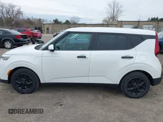 2020 Kia Soul S with VIN KNDJ23AU3L7005173, listed as a IAAI auction lot 41924907 with 74,792 mi miles and . Bid and sale history available at DreamBid. Image 14.