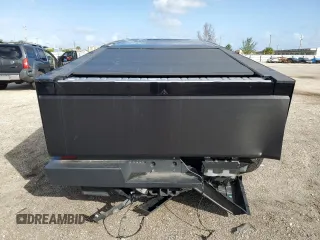 2024 Tesla Cybertruck Cyberbeast z VIN 7G2CEHEE5RA000103, wystawiony jako Copart lot #78871284 z przebiegiem Nie podano mil oraz Tytuł czysty. Historia ofert i sprzedaży dostępna na DreamBid. Obrazek 6.