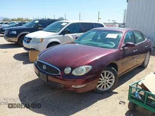 2007 Buick LaCrosse CXS with VIN 2G4WE587171193909, listed as a IAAI auction lot 41742103 with 165,129 mi miles. Bid and sale history available at carsss.com. Image 2.