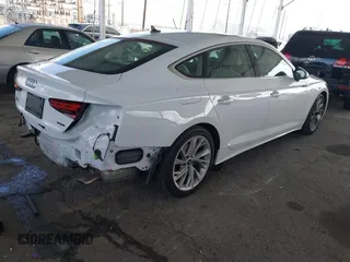 2023 Audi A5 Sportback Premium z VIN WAUABCF54PA052249, wystawiony jako IAAI lot #41916508 z przebiegiem 19 062 mil mil oraz . Historia ofert i sprzedaży dostępna na DreamBid. Obrazek 4.