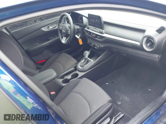 2022 Kia Forte LXS with VIN 3KPF24AD6NE428098, listed as a IAAI auction lot 41340085 with 45,191 mi miles and . Bid and sale history available at DreamBid. Image 5.