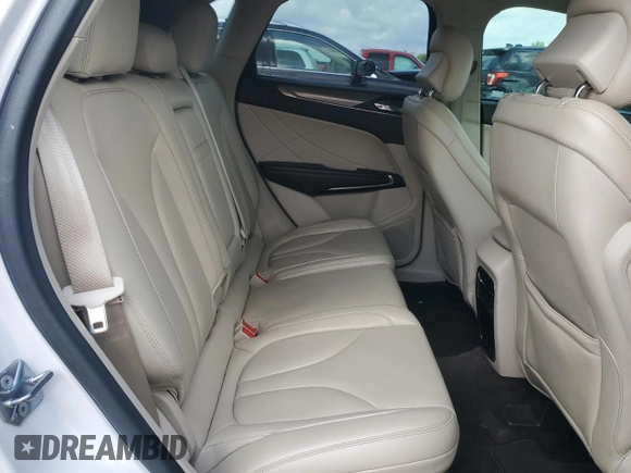2017 Lincoln MKC Premiere with VIN 5LMCJ1C93HUL54134, listed as a Copart auction lot 61410695 with 100,718 mi miles and Clean title. Bid and sale history available at DreamBid. Image 11.
