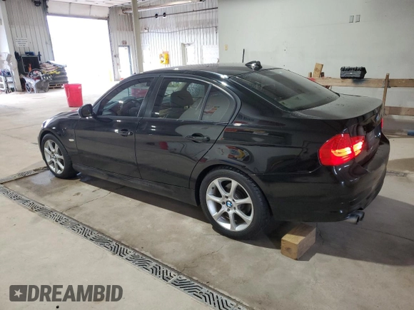 2011 BMW 3 Series 328i xDrive z VIN WBAPK5C57BF125958, wystawiony jako Copart lot #55773745 z przebiegiem 206 743 mil mil oraz Szkoda całkowita • Salvage title. Historia ofert i sprzedaży dostępna na DreamBid. Obrazek 2.
