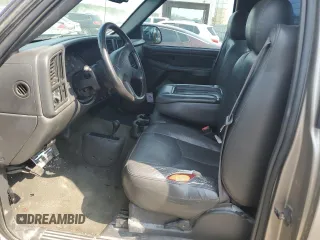 2003 Chevrolet Silverado 1500 LS with VIN 1GCEK14V23Z186300, listed as a Copart auction lot 65551504 with 271,566 mi miles and Salvage Title. Bid and sale history available at DreamBid. Image 7.