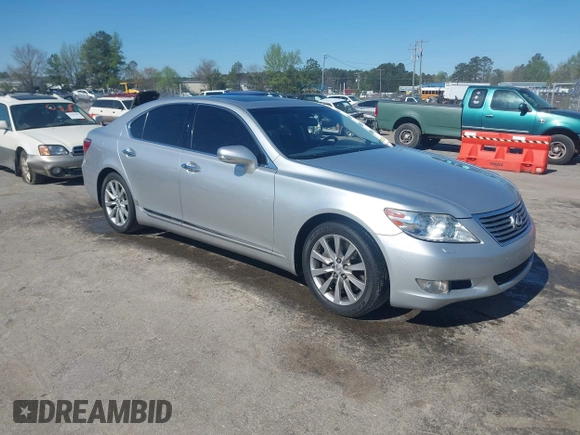 2010 Lexus LS 460 z VIN JTHCL5EFXA5006440, wystawiony jako IAAI lot #41988811 z przebiegiem 162 599 mil mil oraz . Historia ofert i sprzedaży dostępna na DreamBid. Obrazek 1.