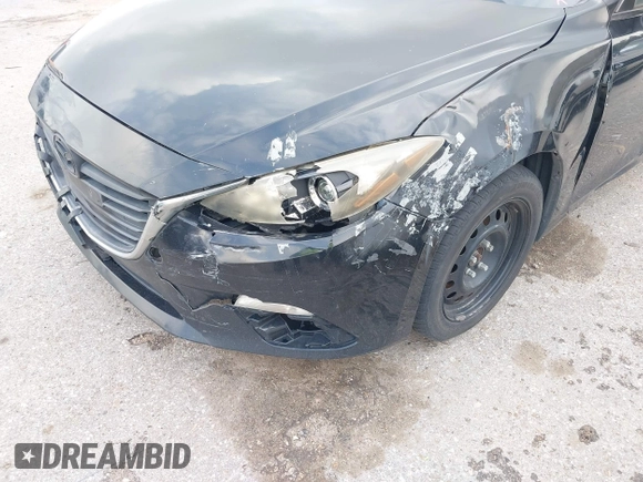 2014 Mazda 3 i Sport with VIN JM1BM1K70E1194298, listed as a IAAI auction lot 42048040 with 232,972 mi miles and . Bid and sale history available at carsss.com. Image 6.