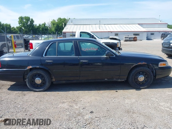 2008 Ford Police Interceptor z VIN 2FAHP71V88X125929, wystawiony jako IAAI lot #42625963 z przebiegiem 97 155 mil mil oraz . Historia ofert i sprzedaży dostępna na DreamBid. Obrazek 13.