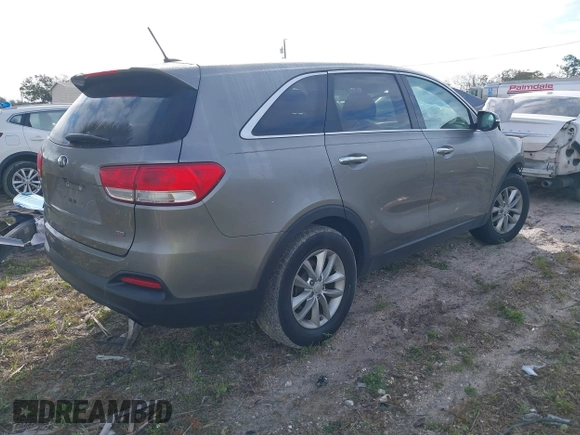 2018 Kia Sorento LX with VIN 5XYPG4A39JG385841, listed as a IAAI auction lot 41420471 with 1 mi miles. Bid and sale history available at carsss.com. Image 4.