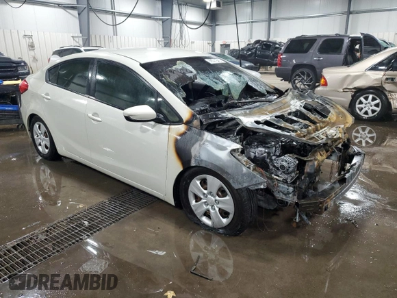 2014 Kia Forte LX with VIN KNAFK4A60E5153516, listed as a Copart auction lot 88521645 with 0 mi miles and Non Repairable. Bid and sale history available at carsss.com. Image 4.