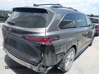 2022 Toyota Sienna XSE z VIN 5TDDSKFC6NS057817, wystawiony jako IAAI lot #42258341 z przebiegiem 196 985 mil mil oraz . Historia ofert i sprzedaży dostępna na DreamBid. Obrazek 4.