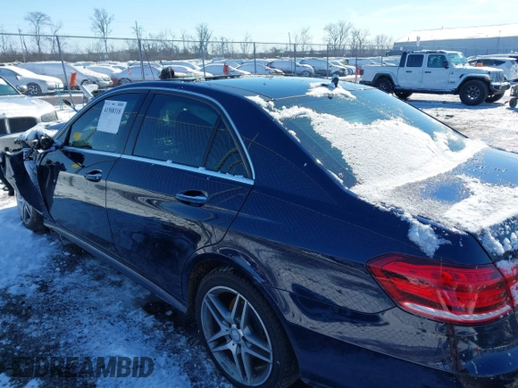 2014 Mercedes-Benz E 550 Sport with VIN WDDHF9BB5EA923294, listed as a IAAI auction lot 41588318 with 141,510 mi miles and . Bid and sale history available at DreamBid. Image 15.