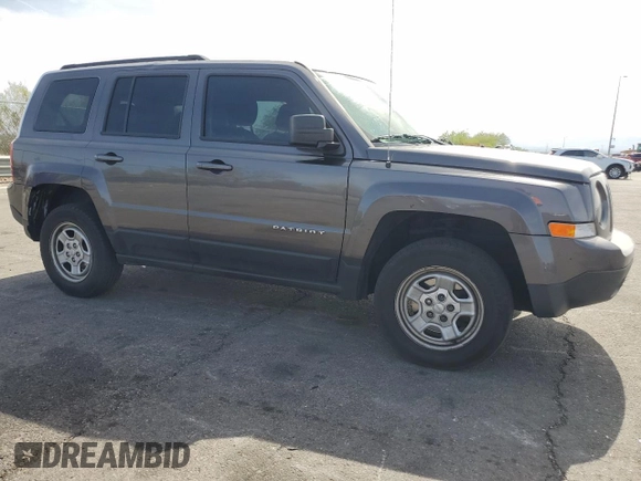2016 Jeep Patriot Sport z VIN 1C4NJRBB5GD657160, wystawiony jako Copart lot #54567205 z przebiegiem 122 198 mil mil oraz Szkoda całkowita • Salvage title. Historia ofert i sprzedaży dostępna na DreamBid. Obrazek 4.