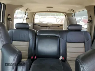 2005 Ford Excursion Eddie Bauer z VIN 1FMNU45S55EB52633, wystawiony jako Copart lot #56335435 z przebiegiem Nie podano mil oraz Czysty tytuł • Clean title. Historia ofert i sprzedaży dostępna na DreamBid. Obrazek 10.