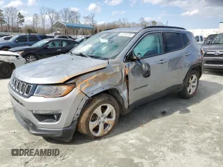 2020 Jeep Compass Latitude with VIN 3C4NJCBB1LT225067, listed as a Copart auction lot 47819295 with 55,579 mi miles and Salvage Title. Bid and sale history available at carsss.com. Image 1.