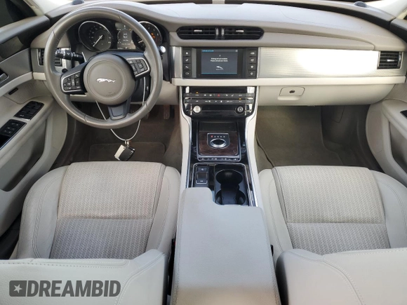 2017 Jaguar XF 35t Prestige with VIN SAJBK4BV4HCY27031, listed as a Copart auction lot 87387524 with 47,046 mi miles and Salvage Title. Bid and sale history available at carsss.com. Image 8.