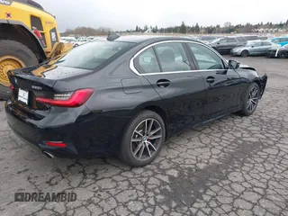2021 BMW 3 Series 330i xDrive with VIN 3MW5R7J08M8C16500, listed as a IAAI auction lot 41469052 with 21,660 mi miles. Bid and sale history available at carsss.com. Image 4.