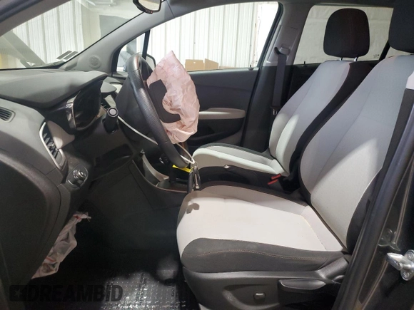 2019 Chevrolet Trax LS with VIN 3GNCJNSB2KL402153, listed as a Copart auction lot 54416695 with 41,249 mi miles and Salvage Title. Bid and sale history available at DreamBid. Image 7.