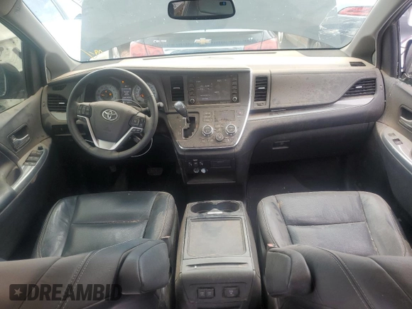 2018 Toyota Sienna SE with VIN 5TDXZ3DC8JS927529, listed as a Copart auction lot 51646955 with 94,757 mi miles and Salvage title. Bid and sale history available at DreamBid. Image 8.