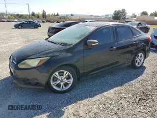 2014 Ford Focus SE with VIN 1FADP3F21EL231542, listed as a Copart auction lot 52360035 with 183,853 mi miles and Clean Title. Bid and sale history available at carsss.com. Image 1.