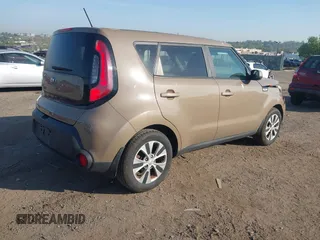 2015 Kia Soul z VIN KNDJN2A22F7146319, wystawiony jako IAAI lot #42083232 z przebiegiem 97 786 mil mil oraz . Historia ofert i sprzedaży dostępna na DreamBid. Obrazek 4.