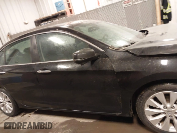 2014 Honda Accord EX-L with VIN 1HGCR2F84EA172143, listed as a IAAI auction lot 41801684 with 180,241 mi miles and . Bid and sale history available at carsss.com. Image 14.
