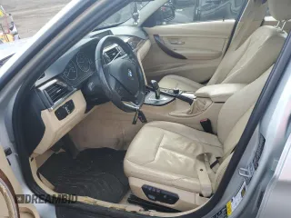2013 BMW 3 Series 328i xDrive z VIN WBA3B5C54DJ598845, wystawiony jako Copart lot #62359705 z przebiegiem 116 699 mil mil oraz Szkoda całkowita • Salvage title. Historia ofert i sprzedaży dostępna na DreamBid. Obrazek 7.
