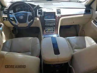 2007 Cadillac Escalade z VIN 1GYFK63857R119610, wystawiony jako Copart lot #60302845 z przebiegiem 281 485 mil mil oraz Czysty tytuł • Clean title. Historia ofert i sprzedaży dostępna na DreamBid. Obrazek 8.